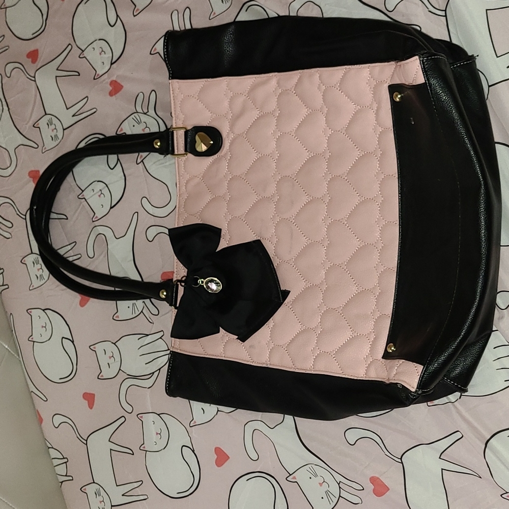 Betsey Johnson quilted heart handbag
